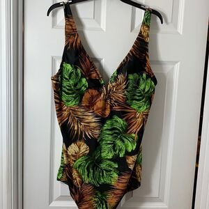 Beach Cabana Woman size 2X one piece swimsuit
